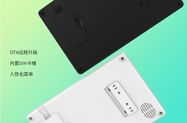2.8 寸高清彩屏，实时环境信息展示